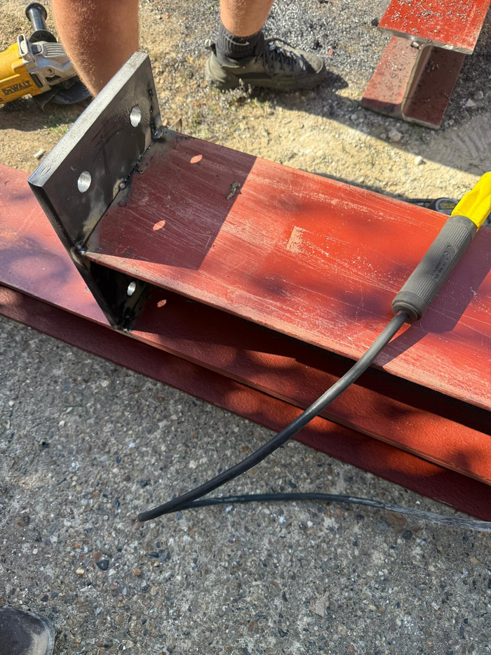 rs_img11_bracket_grinder